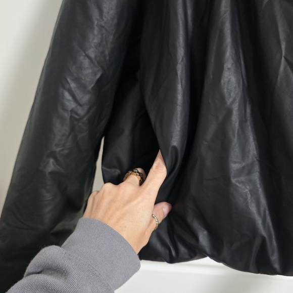 Yeezy Gap engineered by Balenciaga black puffer oversized jacket size XS - Picture 7 of 10